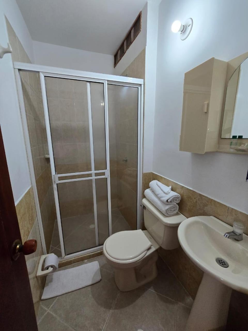 Ayenda Torre 2 Hotel Apartado Luaran gambar